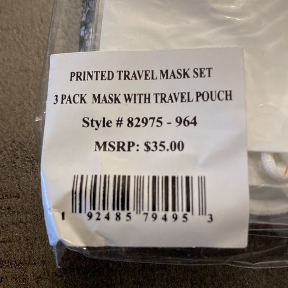 Tory Burch 3 masks with travel pouch - Picture 4 of 4